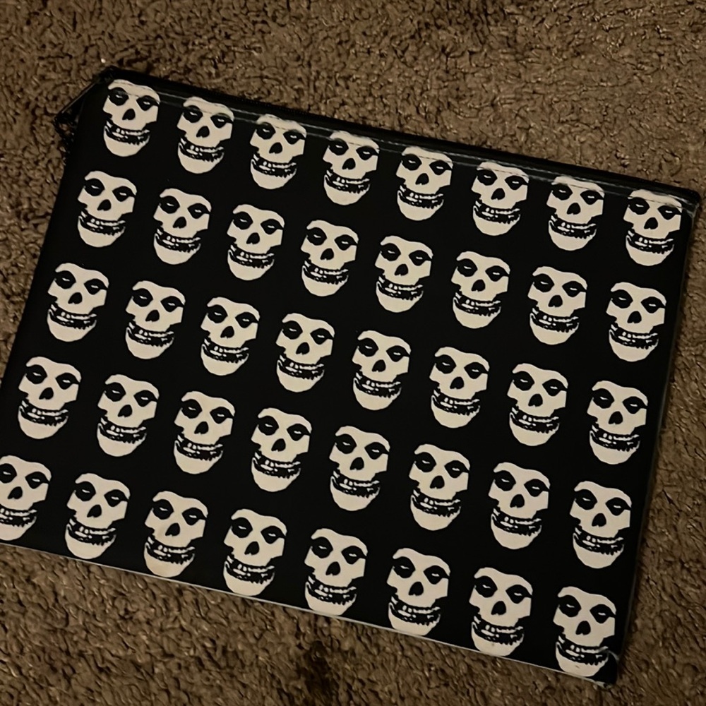 Gypsy Warrior-Misfits Crimson Ghost Pouch